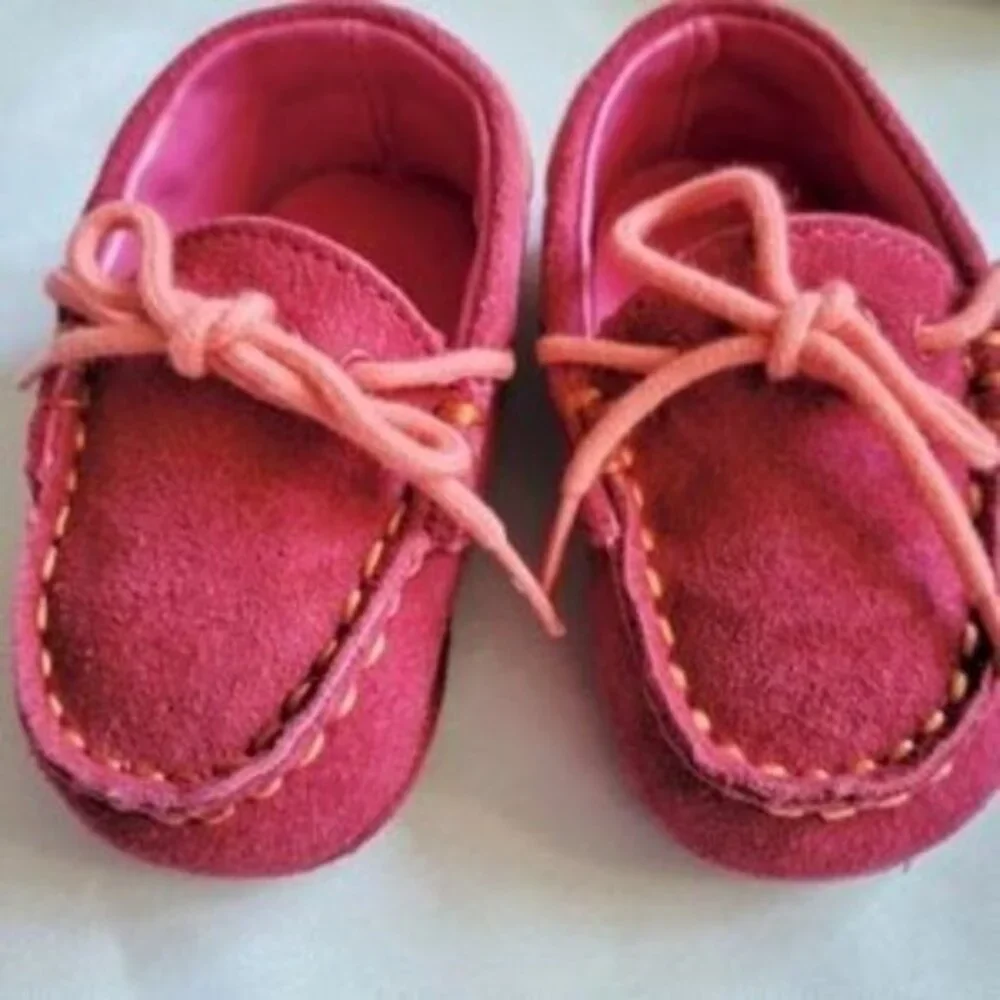 Cole Haan Baby Preppy Luxury Vibrant Moccasin Loafers 2 Pink Suede Shoes NEW